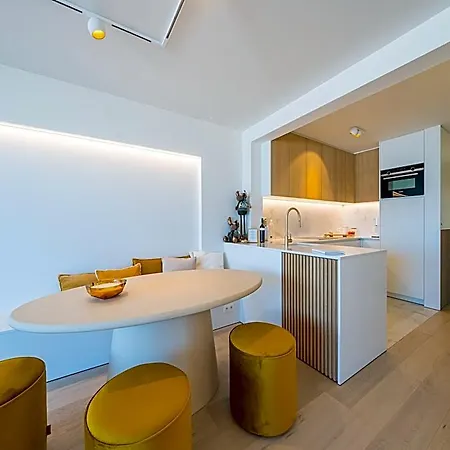 Beautiful With Direct Sea View Hotel 2*