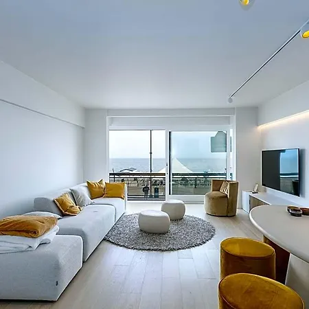 Hotel Beautiful With Direct Sea View